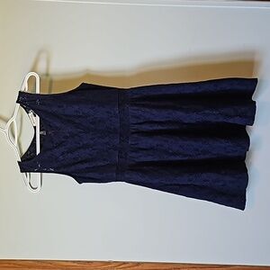 Women's Size Medium monteau dress